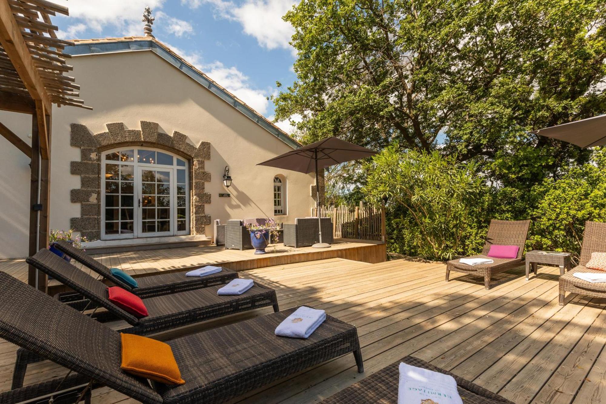 Chateau Hermitage De Combas Aparthotel