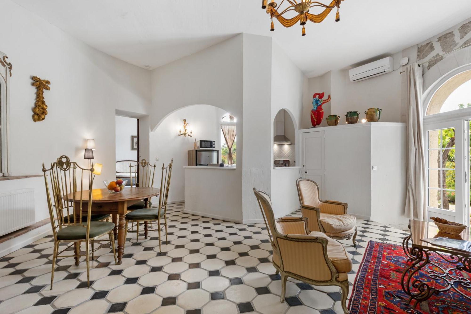 Aparthotel Chateau Hermitage De Combas 4*