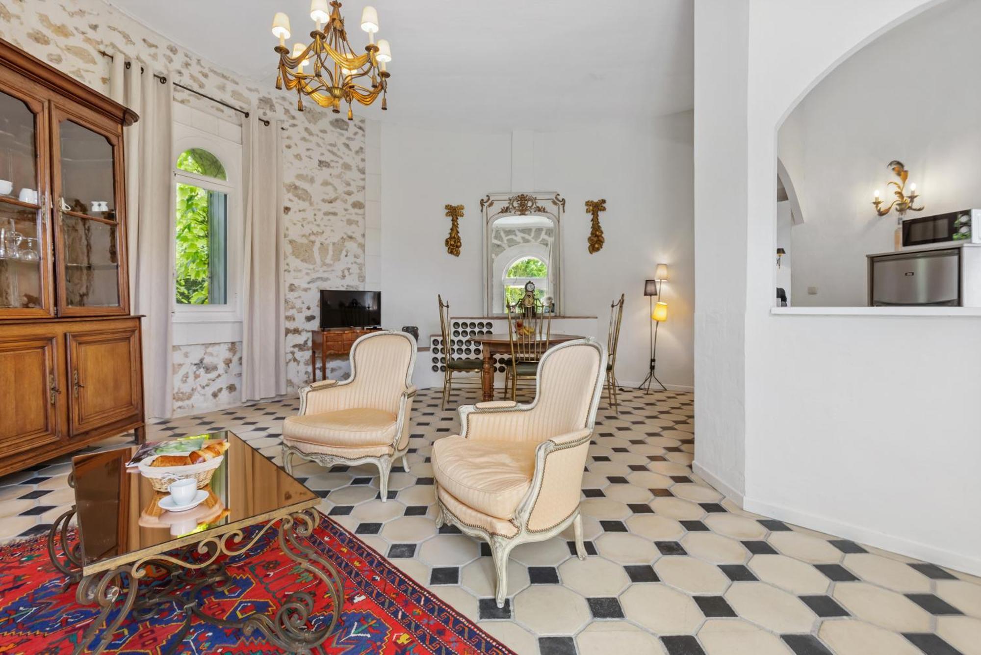 Aparthotel Chateau Hermitage De Combas Servian