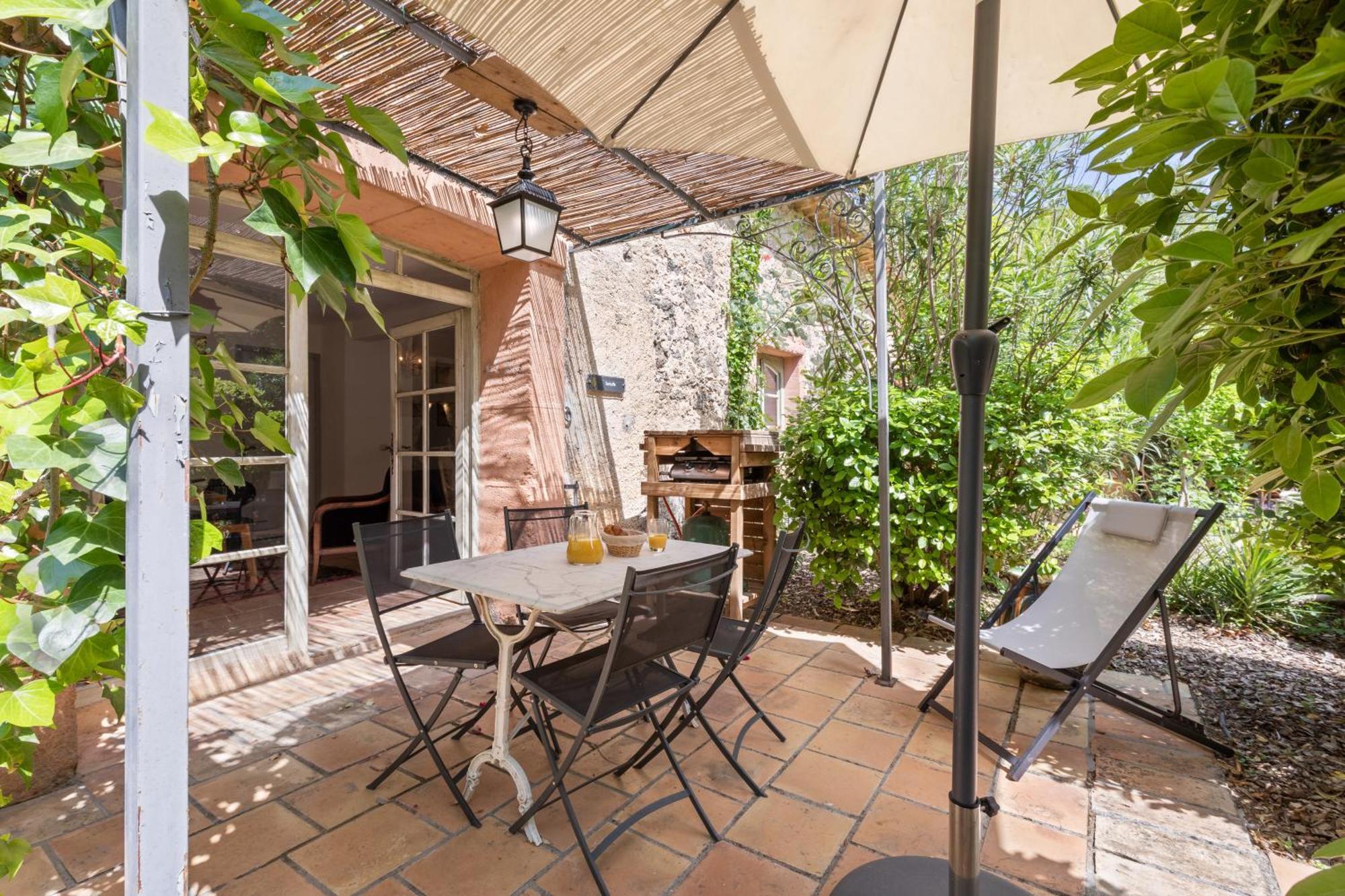 Aparthotel Chateau Hermitage De Combas 4*
